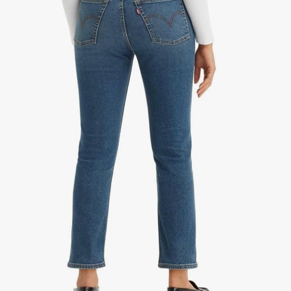 Classic Blue Denim Levi Jeans size 30 wedgie straight - Picture 6 of 6